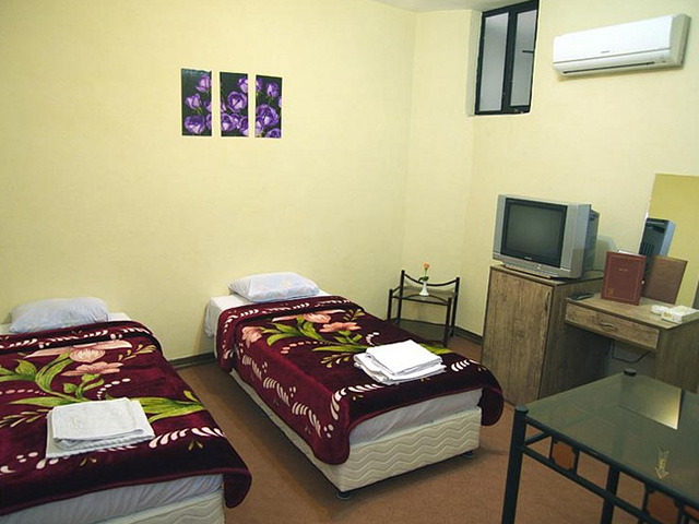 Diba Hotel Shahre Kord