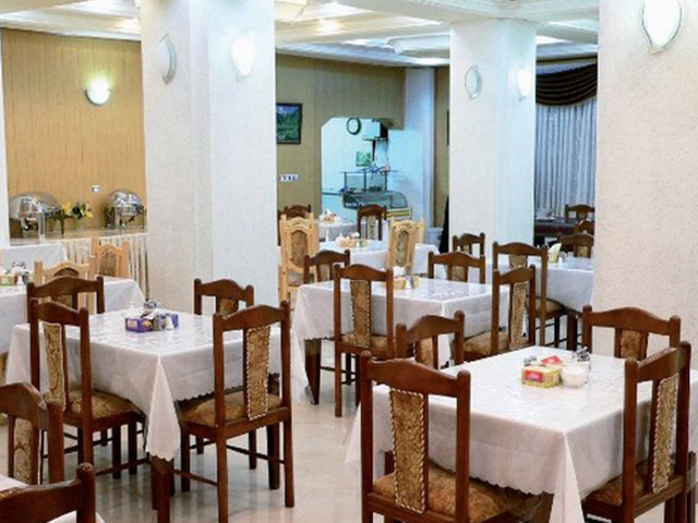 Sadra Hotel Tonekabon