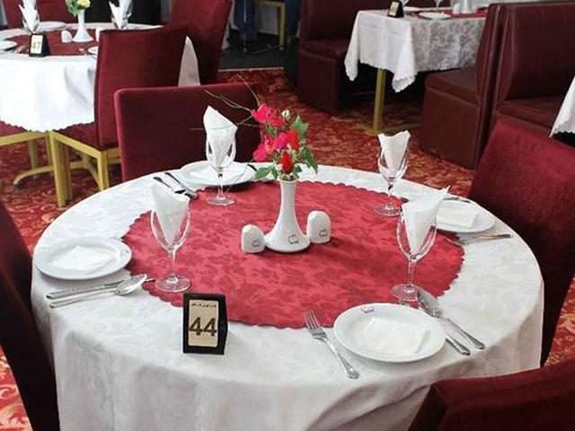 Rangin Kaman Hotel Khorramabad