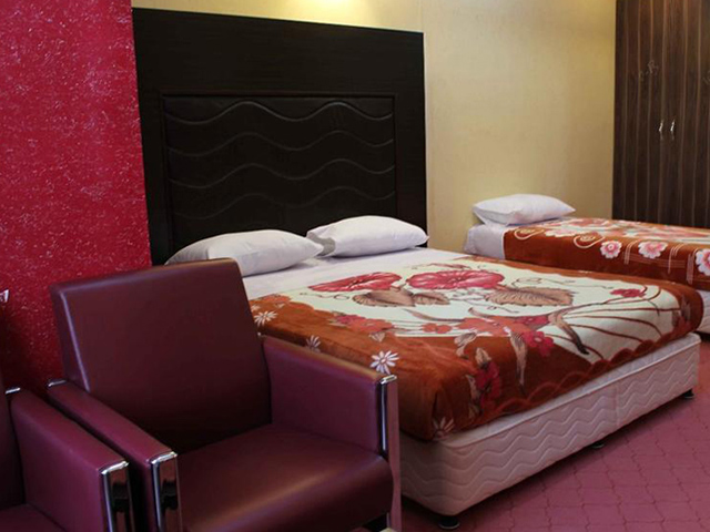 Rangin Kaman Hotel Khorramabad