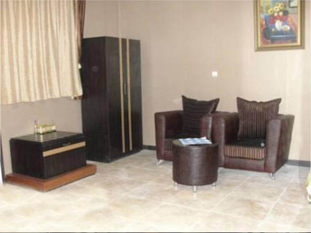 Simorgh Hotel Daran