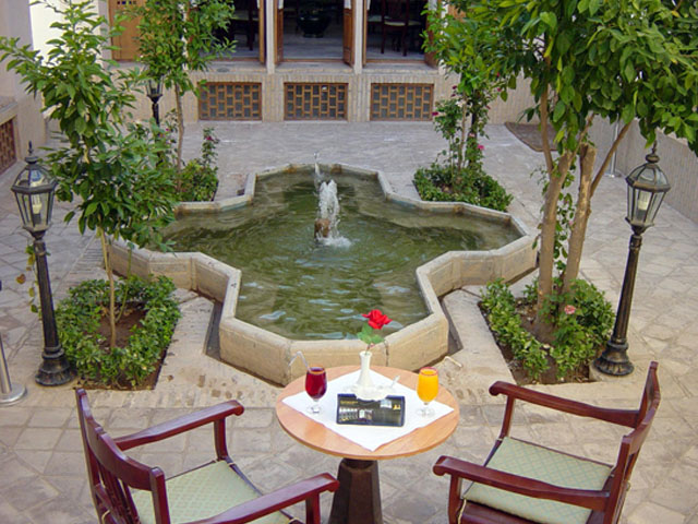 Laleh Hotel Yazd