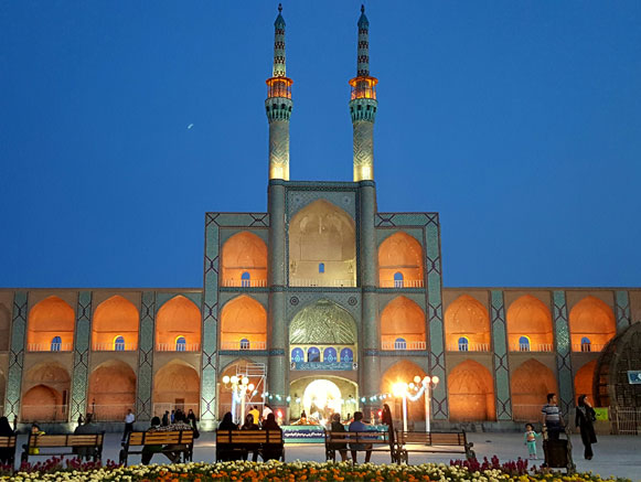 Amir Chakhmaq Square, Yazd