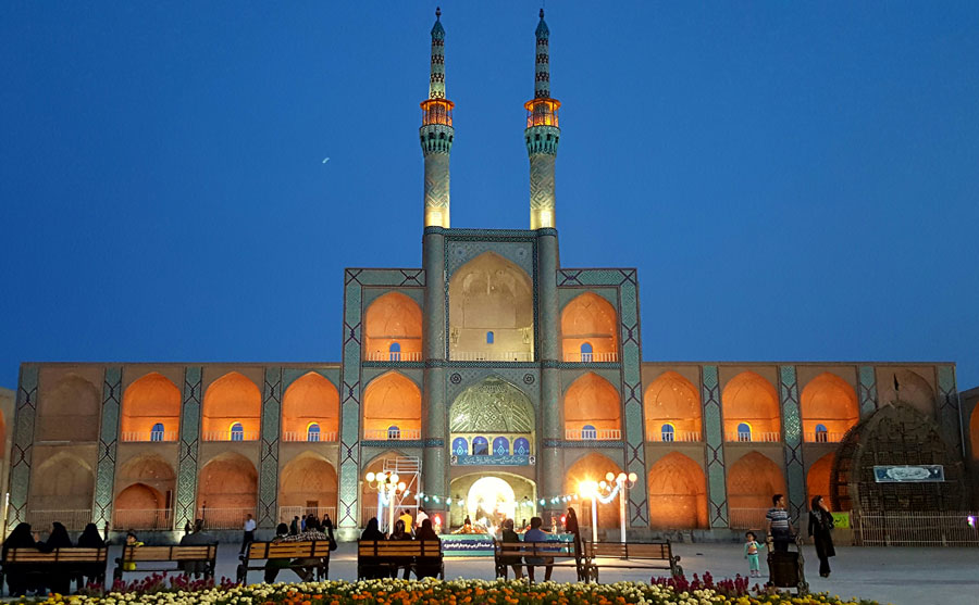 Amir Chakhmaq Square, Yazd