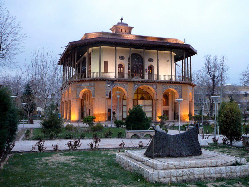 Chehel Sotoun Palace, Qazvin