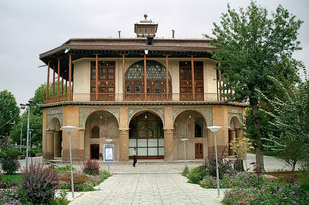 Chehel Sotoun Palace, Qazvin