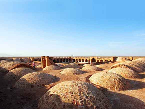 Deyr Gachin Caravansary