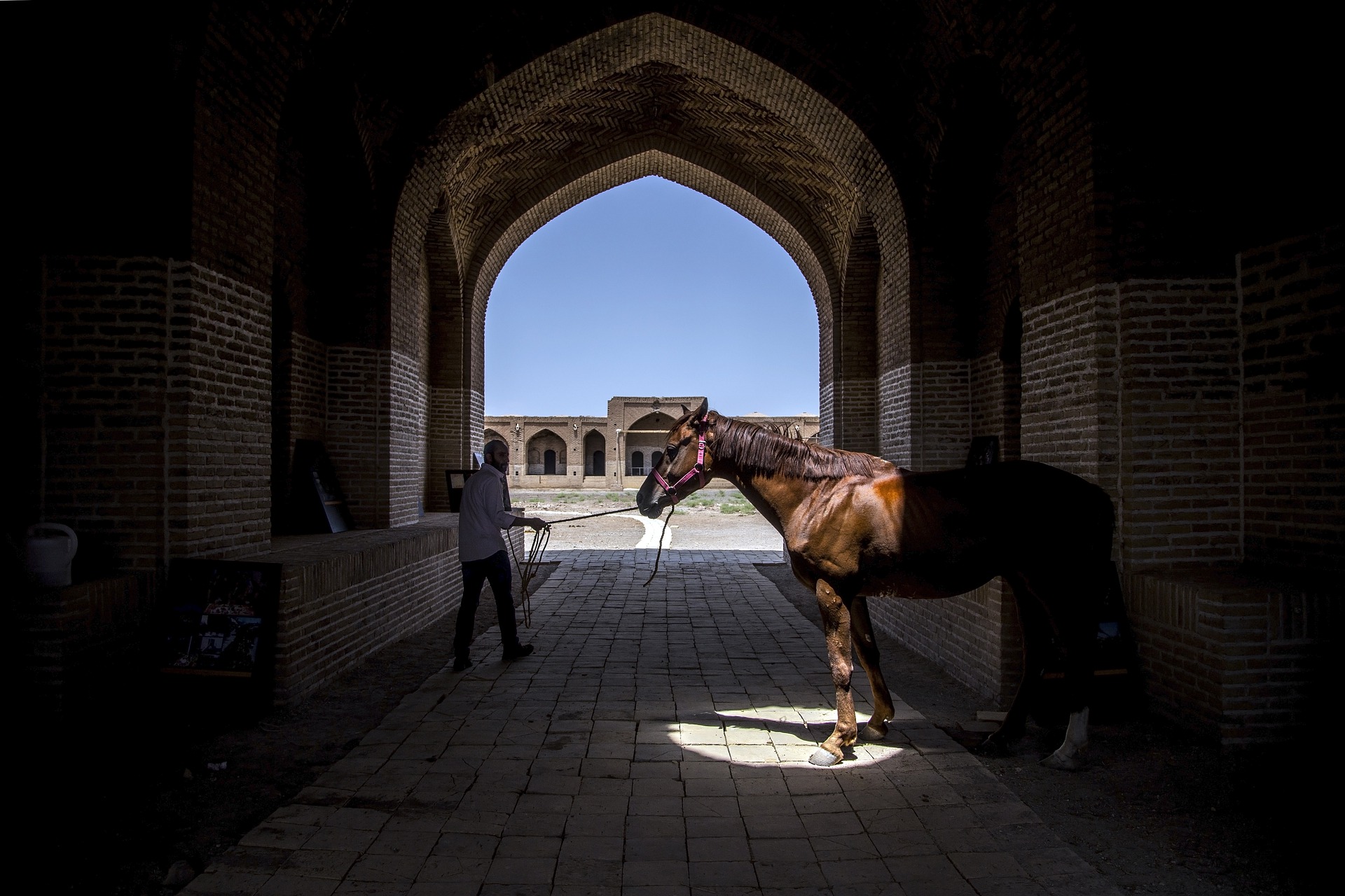 Deyr Gachin Caravansary