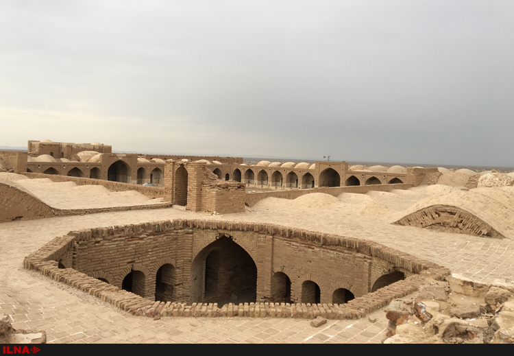 Deyr Gachin Caravansary