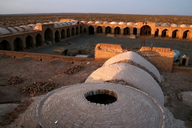 Deyr Gachin Caravansary