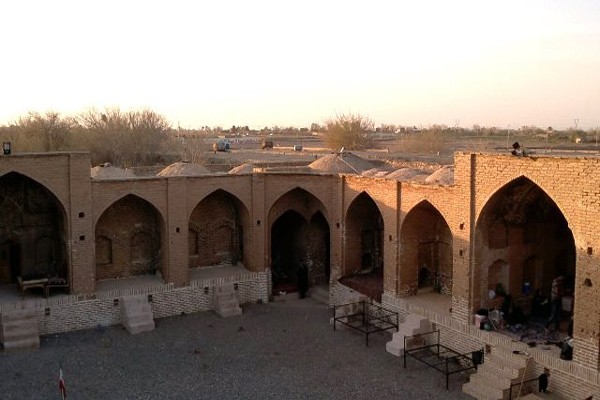 Deyr Gachin Caravansary