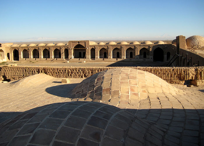 Deyr Gachin Caravansary