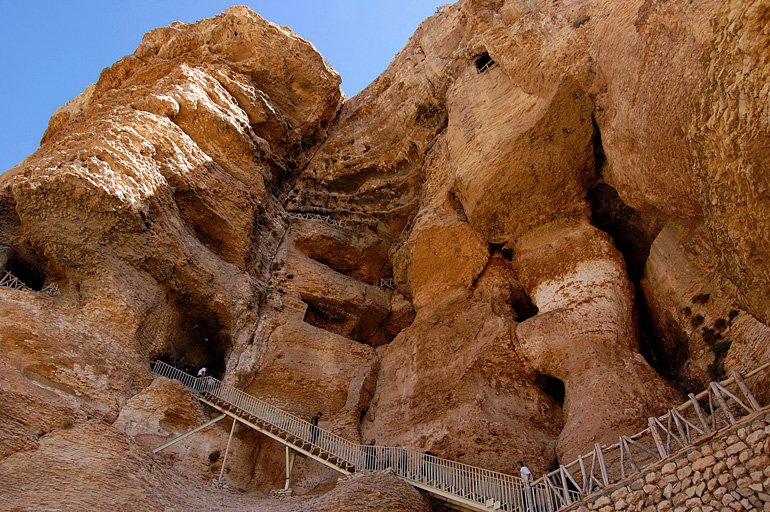 Karaftu Cave