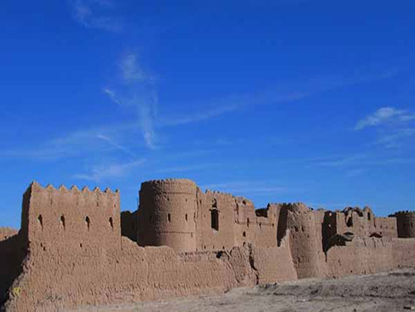 Saryazd Castle