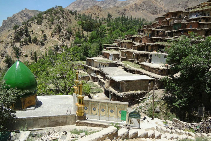 Sar Aqa Seyyed Village