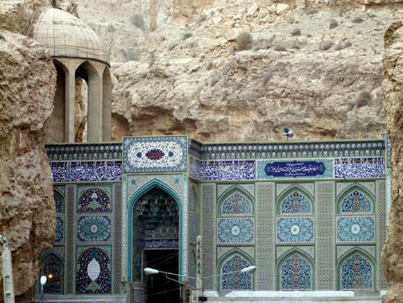 Bibi Hakimeh Tomb