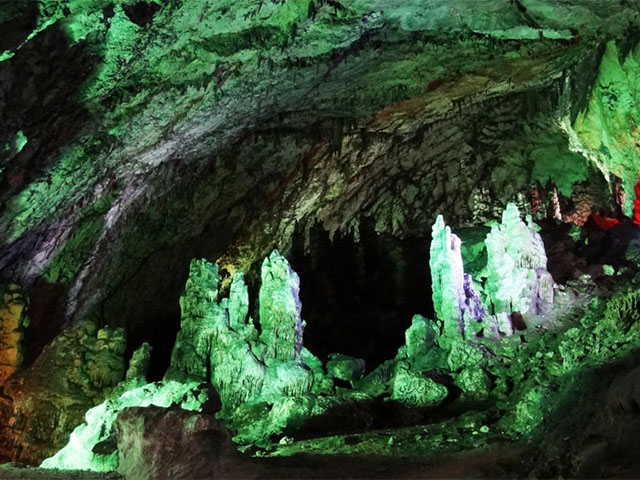 Darband Cave, Mahdishahr