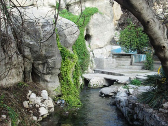 Cheshme Belghais Garden