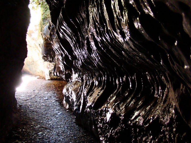 Zeinegan Cave
