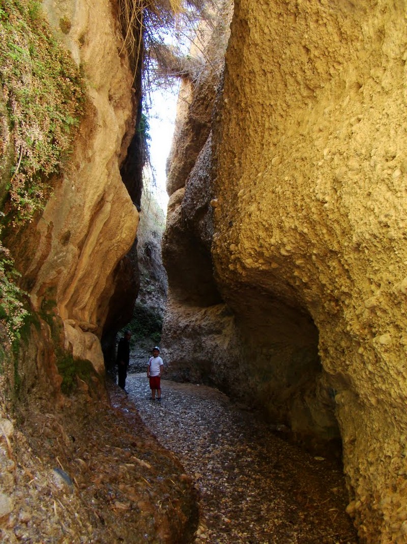 Zeinegan Cave