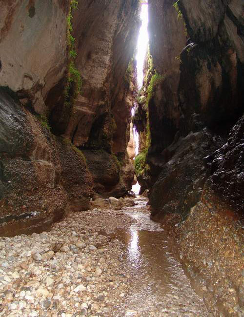 Zeinegan Cave